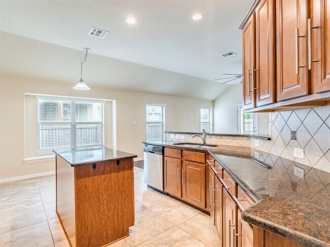 Building Photo - 327 Saffron Springs