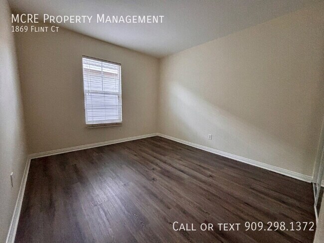 Building Photo - 1869 Flint Ct