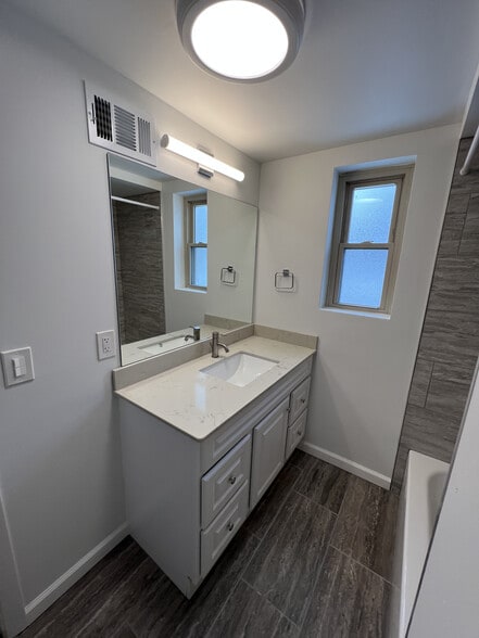 Building Photo - 15277 Triskett Rd