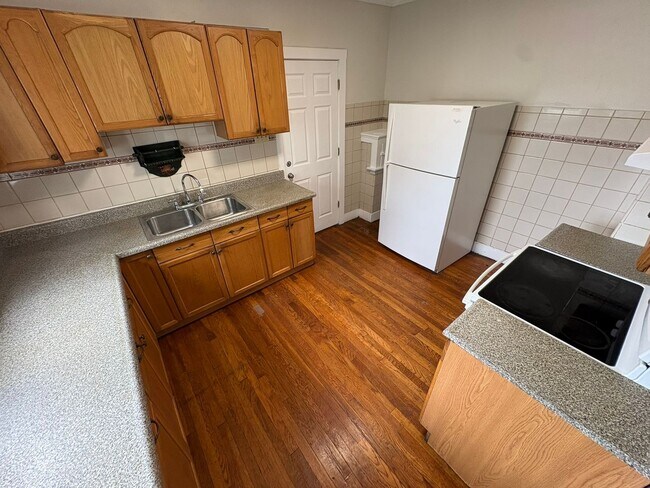 Building Photo - 3441 W 95th St