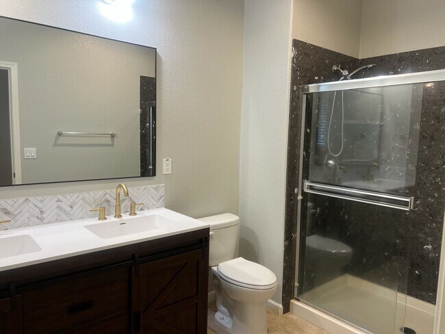 Building Photo - Charming Single-Story 3BR Home in Sacramento – $2,650, Utilities Included