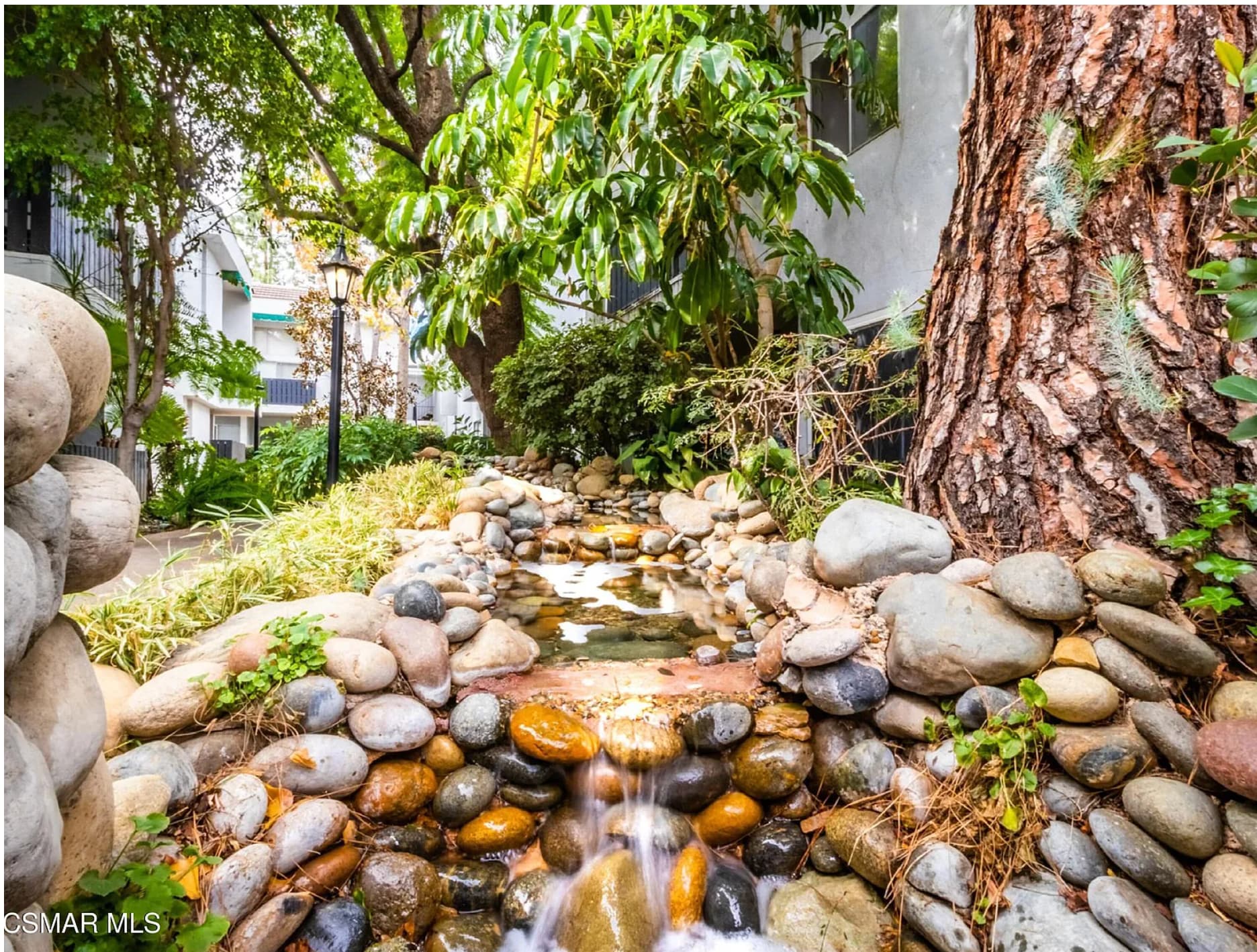 Building Photo - 18645 Hatteras St