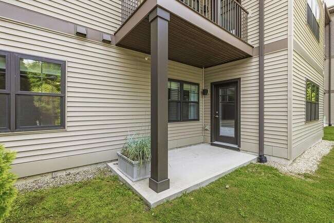 Building Photo - 150 US-1 BYP
