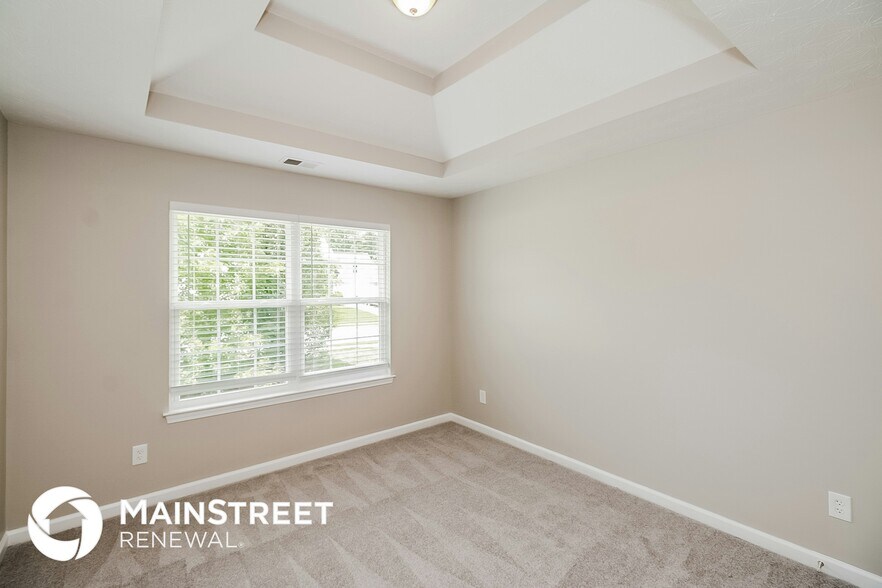 Building Photo - 4050 Castle Way Dr