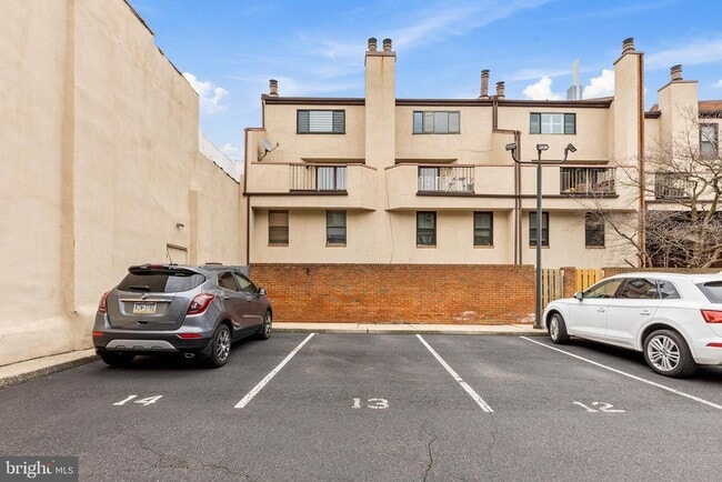 Building Photo - 228 N 22nd St