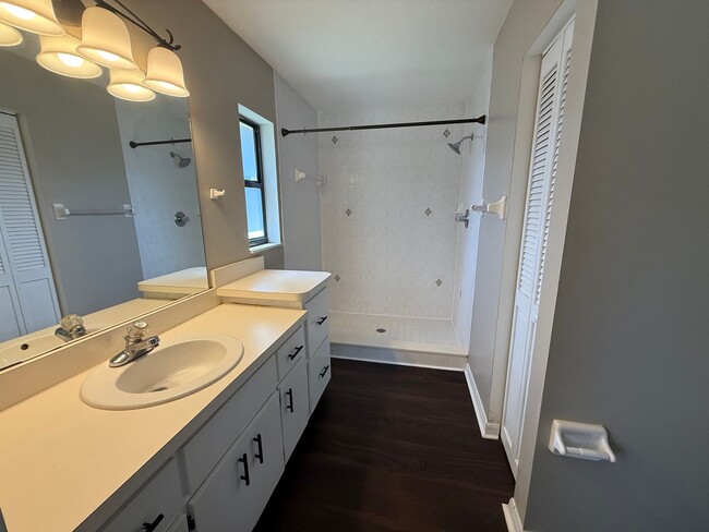 Building Photo - Charming 3-Bed, 2-Bath Oasis with Pool & E...