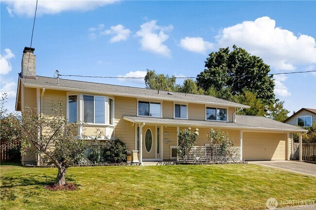 Building Photo - $3950 2520 SqFt, SFH/4BDR,2BA,office/Garag...