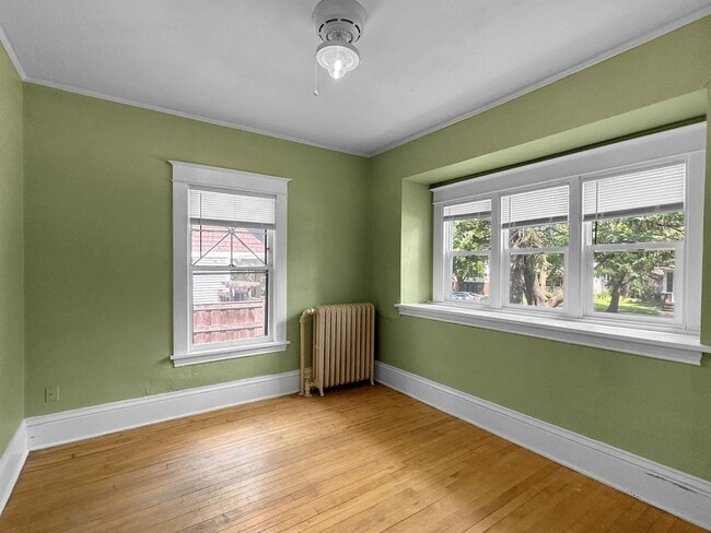 Building Photo - 381 Cleveland Ave N