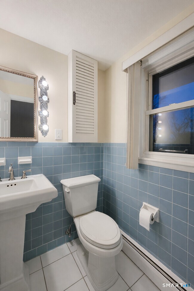 Building Photo - 46 Turkey Hill Rd