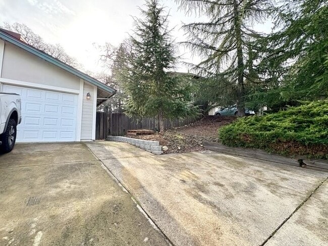 Building Photo - Beautiful Well Kept 3 bedroom for Rent - Folsom