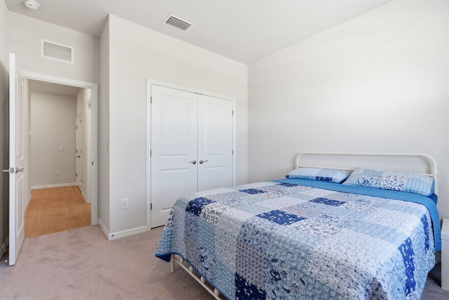 Building Photo - 857 157th Ct E