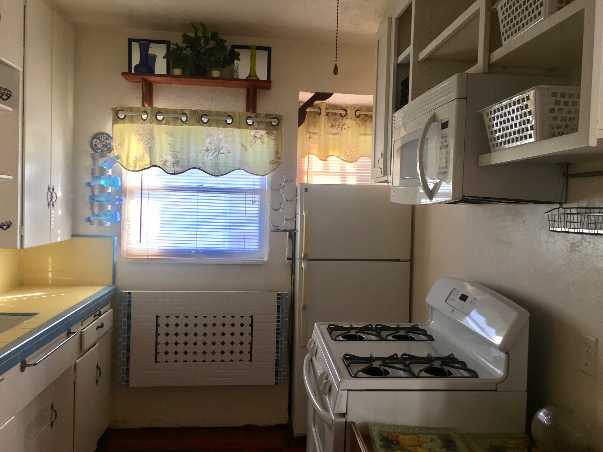 Kitchen - 915 25th St