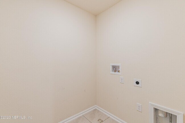 Building Photo - 503 Coastline Wy