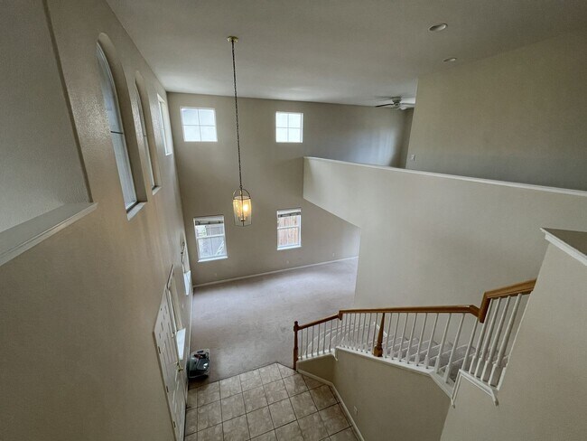 Building Photo - COMING SOON!!! 4 bedroom 3 bathroom home in Elk Grove!