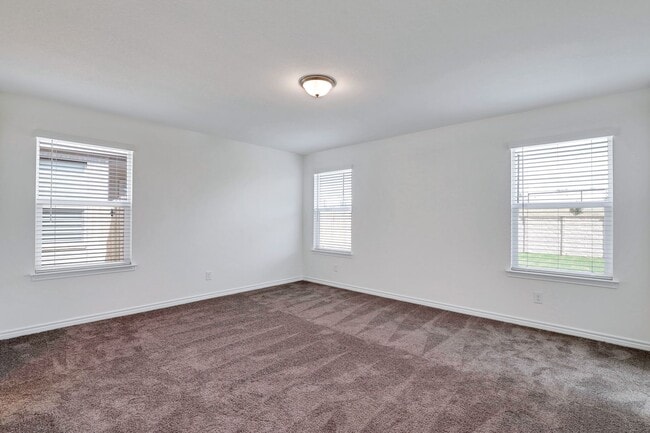 Building Photo - 614 Eucharis