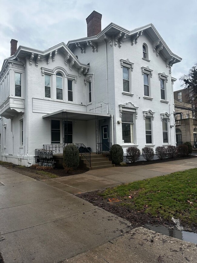 Building Photo - Princeton Apartments