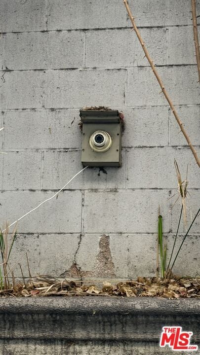 Building Photo - 15716 Normandie Ave