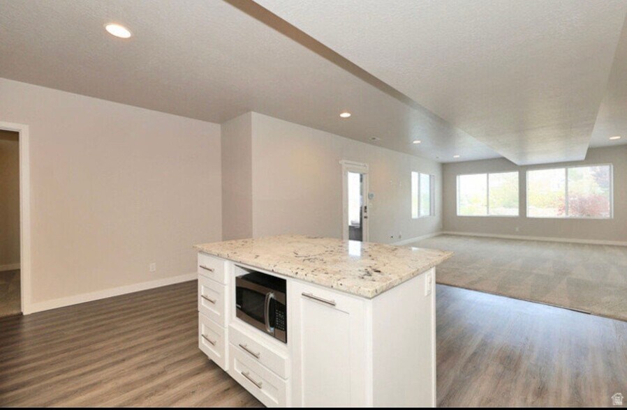 Building Photo - 14121 S Deer Arch Ln