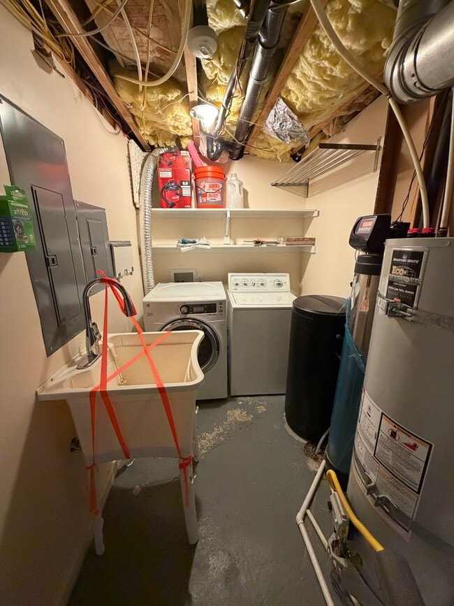 Building Photo - 8244 Birch Water Ln