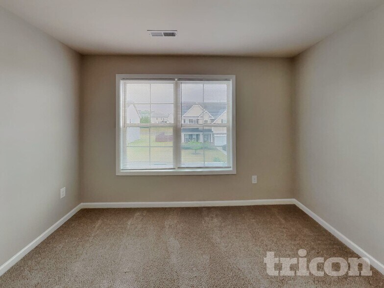 Building Photo - 7553 Poplar Meadow Ln