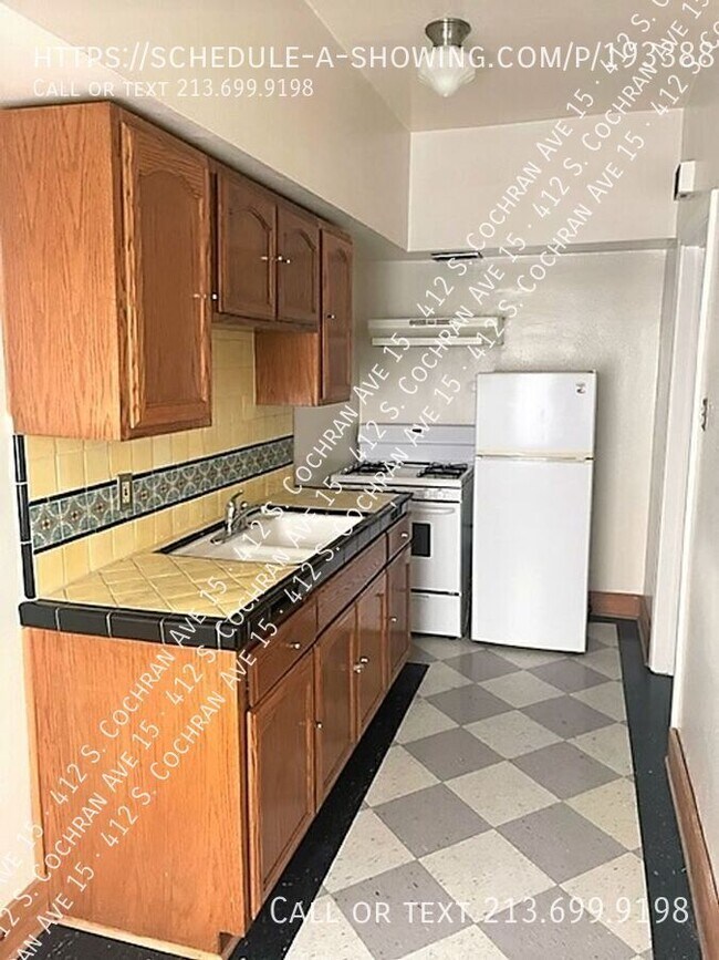 Building Photo - 412 Cochran Ave