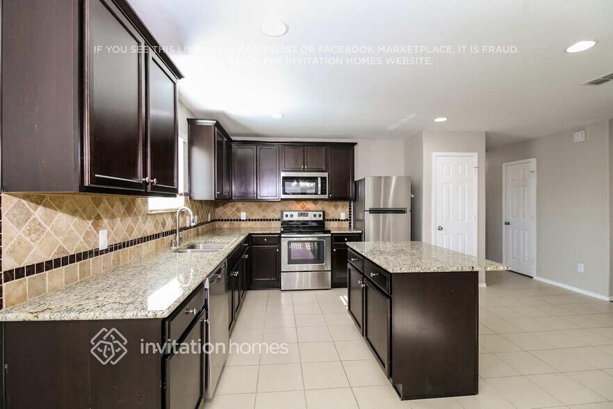 Building Photo - 1717 Gayla Creek Dr