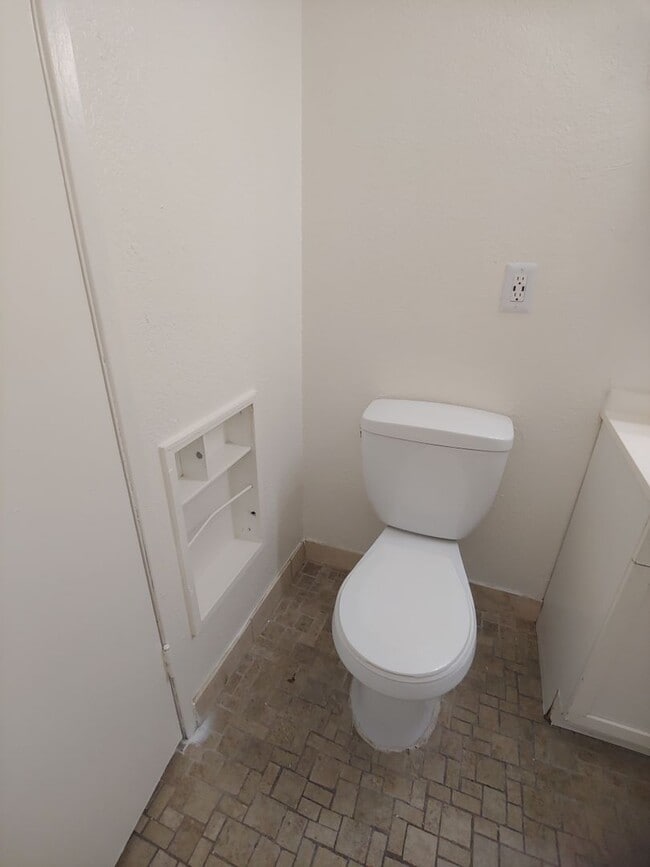 Building Photo - 5240 Pebble Beach Blvd