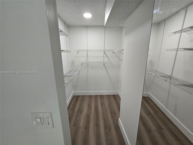 Building Photo - 8886 SW 3rd St