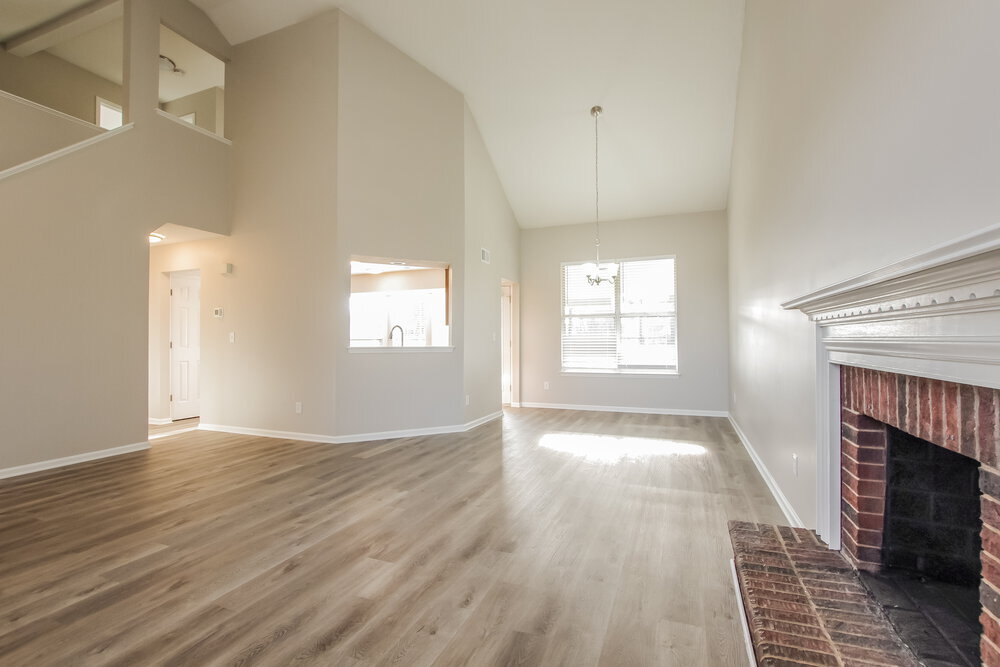 Building Photo - 3000 Parkland Dr