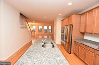 Building Photo - 42452 Dogwood Glen Square