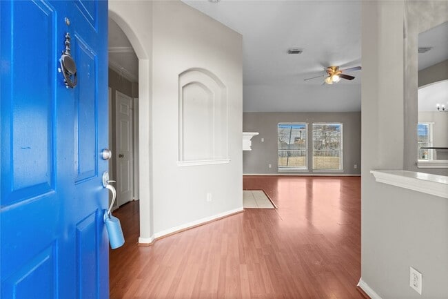 Building Photo - 12602 Stratford Heights Dr