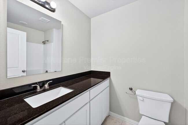 Building Photo - 2809 Peony Dr