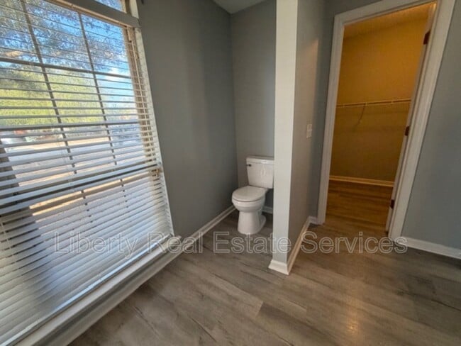 Building Photo - 124 Wayfair Ln