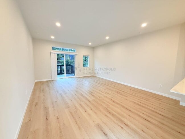 Building Photo - 16111 36th Ave W