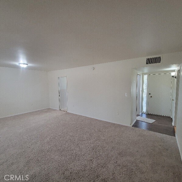 Building Photo - 28894 Portsmouth Dr