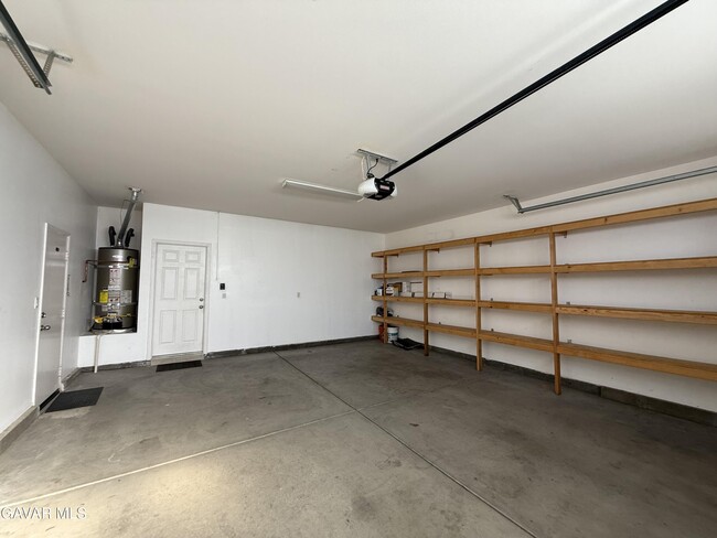 Building Photo - 1233 Wellington Dr