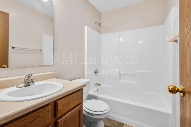 Building Photo - 2361 Maxwell Dr