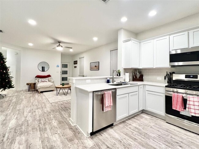 Building Photo - 2307 Langdale Ln