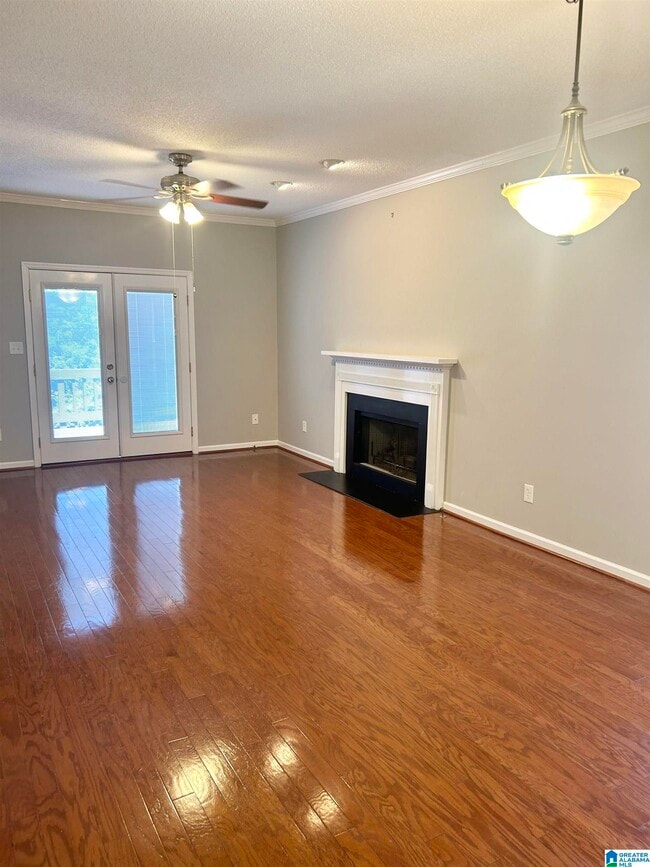 Building Photo - 2212 Ascot Ln