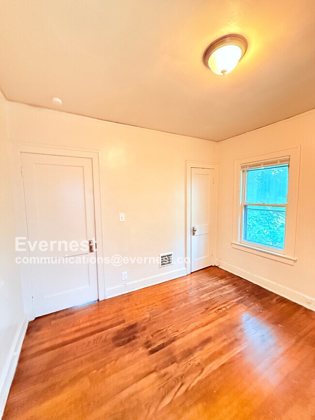 Building Photo - 12021 Stoepel St