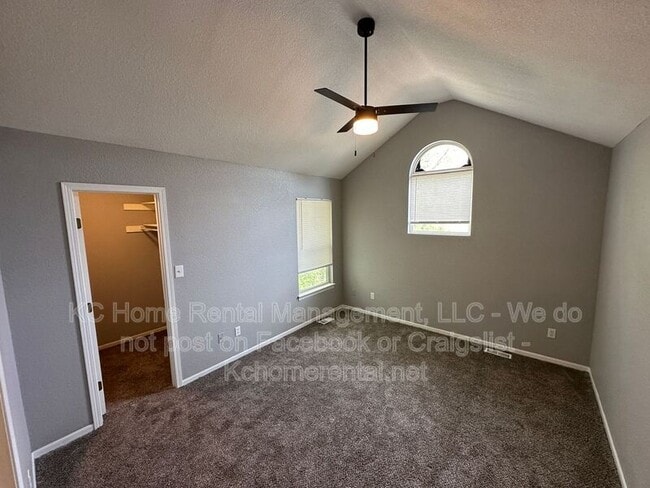 Building Photo - 503 SW 4 St