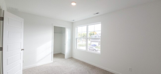 Building Photo - 108 Cressmoor Blvd