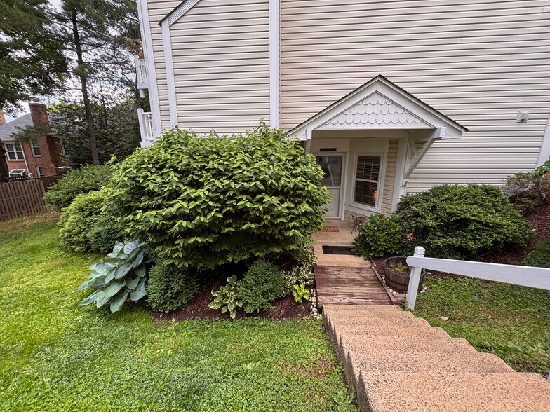 Primary Photo - 2919 S Woodley St