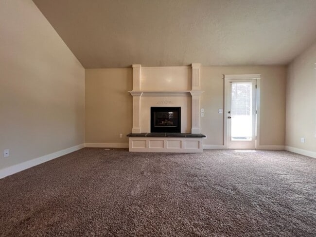 Building Photo - 5774 Parchment~Gorgeous Bristol Heights Home w/ Hardwood & Custom Cabinetry!
