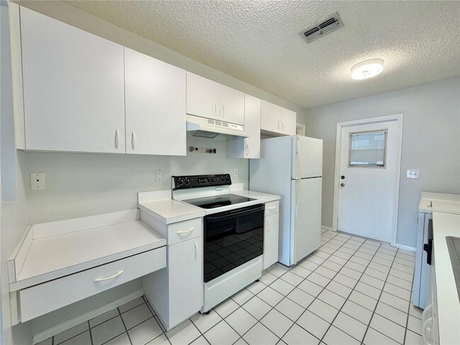 Building Photo - 615 Ridge Terrace