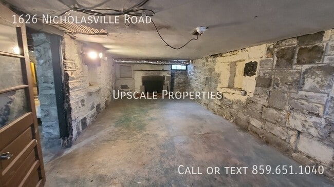 Building Photo - 1626 Nicholasville Rd