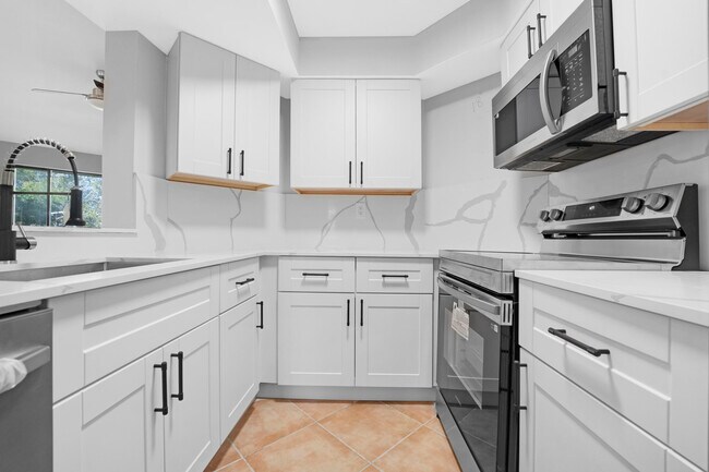 Building Photo - 1732 NW 81st Way