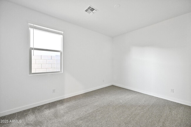 Building Photo - 17017 W Molly Ln