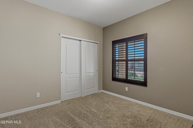 Building Photo - 2508 Eastern Sky St