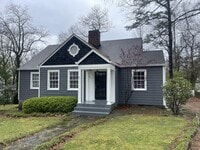 Building Photo - 911 Cherokee Ln